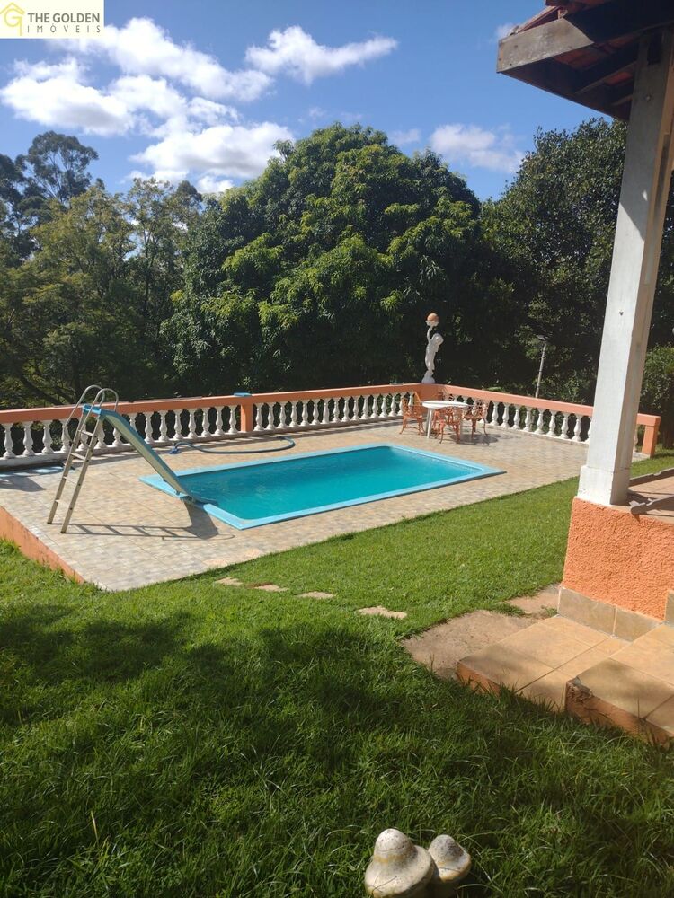Chácara à venda com 4 quartos, 130m² - Foto 2
