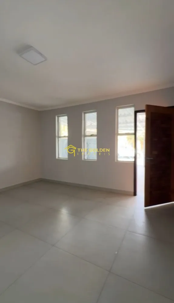 Casa, 3 quartos, 228 m² - Foto 2