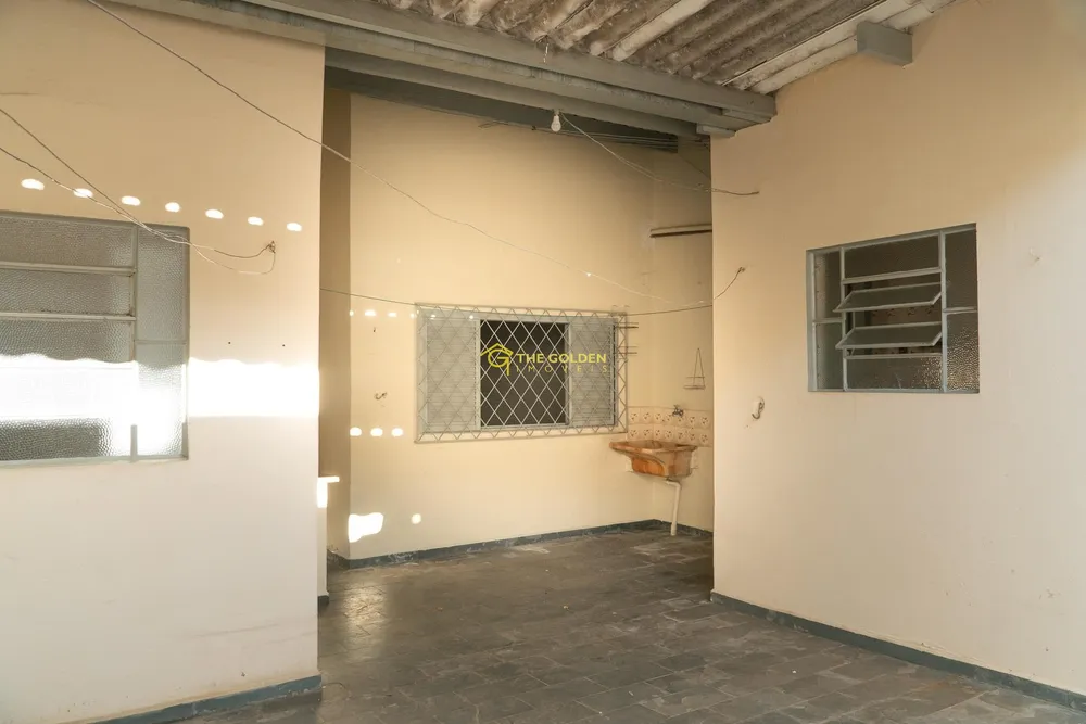 Casa, 4 quartos, 161 m² - Foto 2