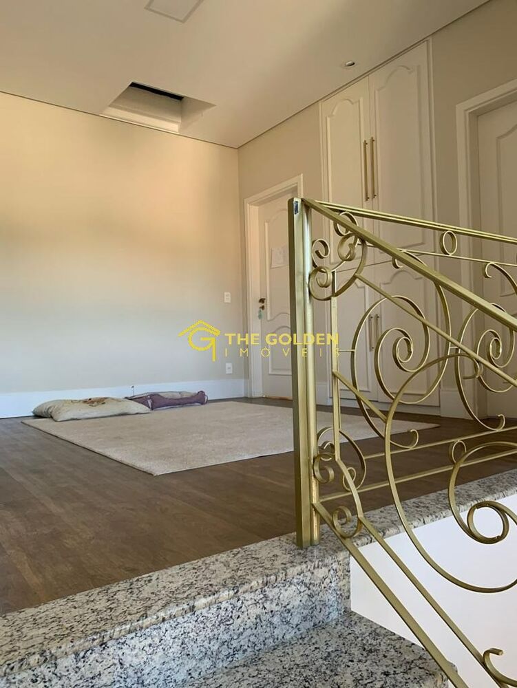 Sobrado, 3 quartos, 380 m² - Foto 1