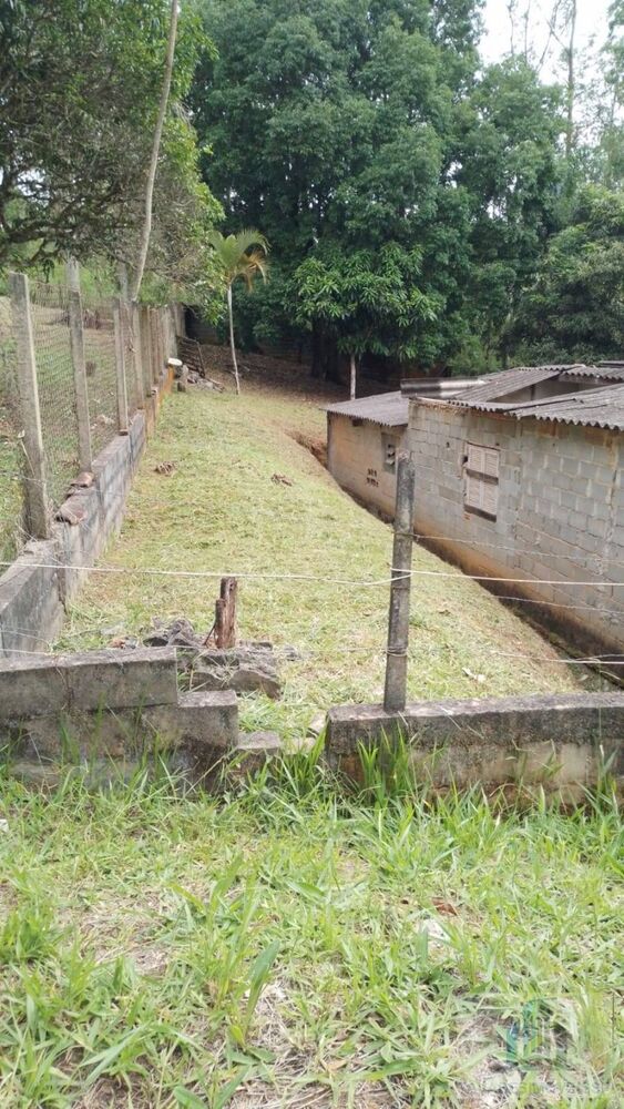 Chácara à venda com 2 quartos, 1700m² - Foto 25