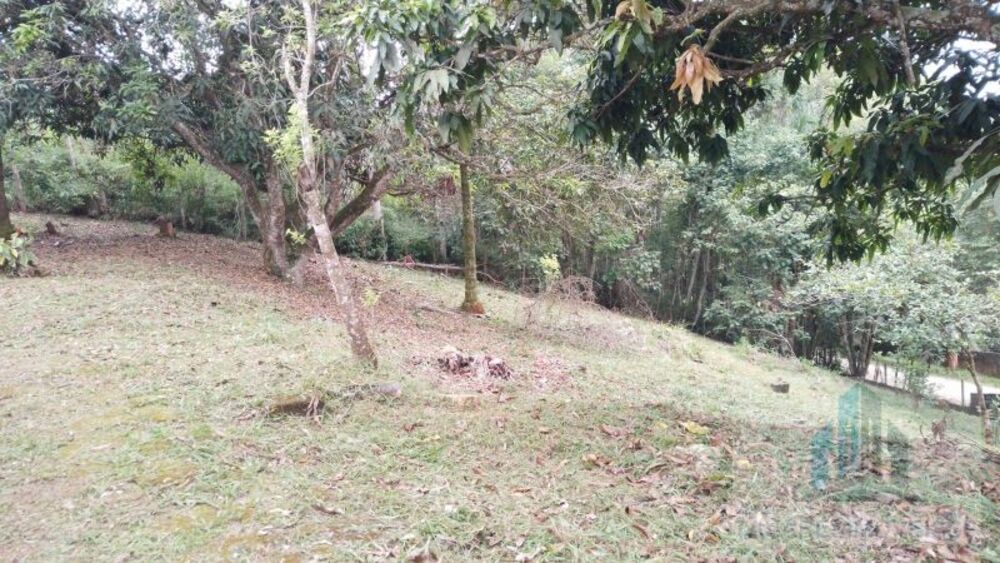 Chácara à venda com 2 quartos, 1700m² - Foto 23