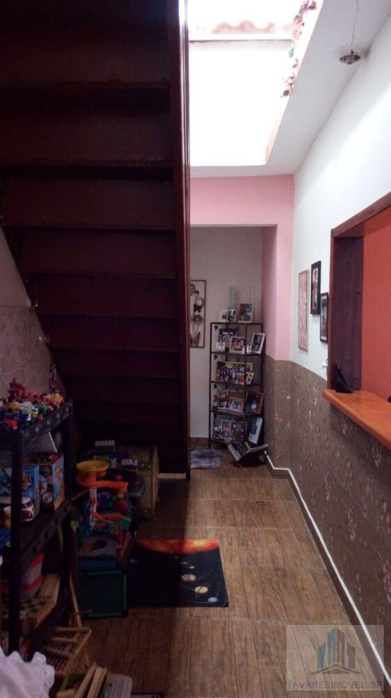 Casa à venda com 2 quartos, 260m² - Foto 9