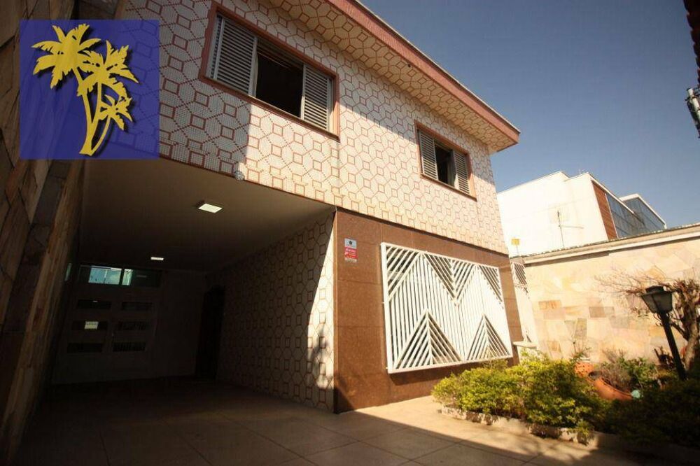 Casa, 3 quartos, 230 m² - Foto 1