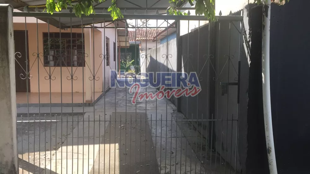 Casa à venda com 2 quartos, 300m² - Foto 3