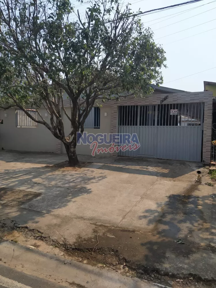 Casa à venda com 2 quartos, 300m² - Foto 1