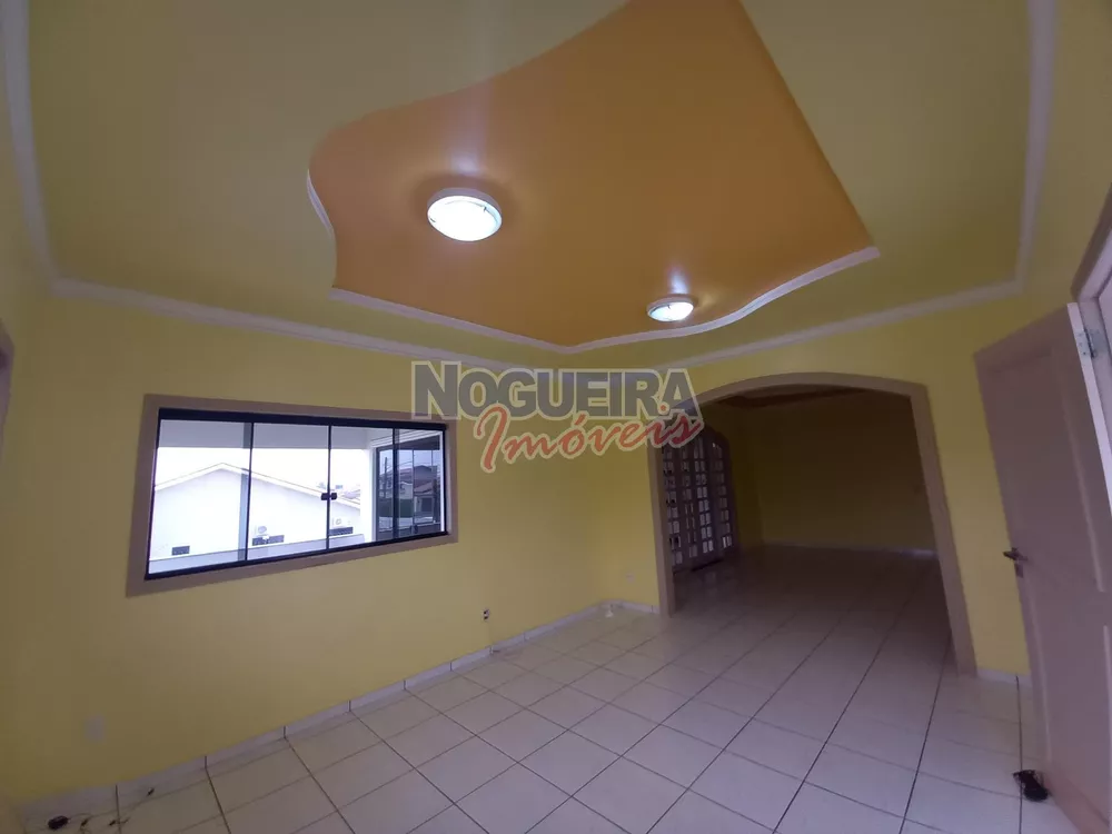 Casa à venda com 3 quartos, 150m² - Foto 4