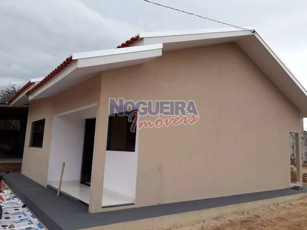 Casa à venda com 1 quarto, 500m² - Foto 2