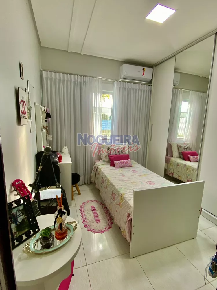 Casa à venda com 2 quartos, 600m² - Foto 13