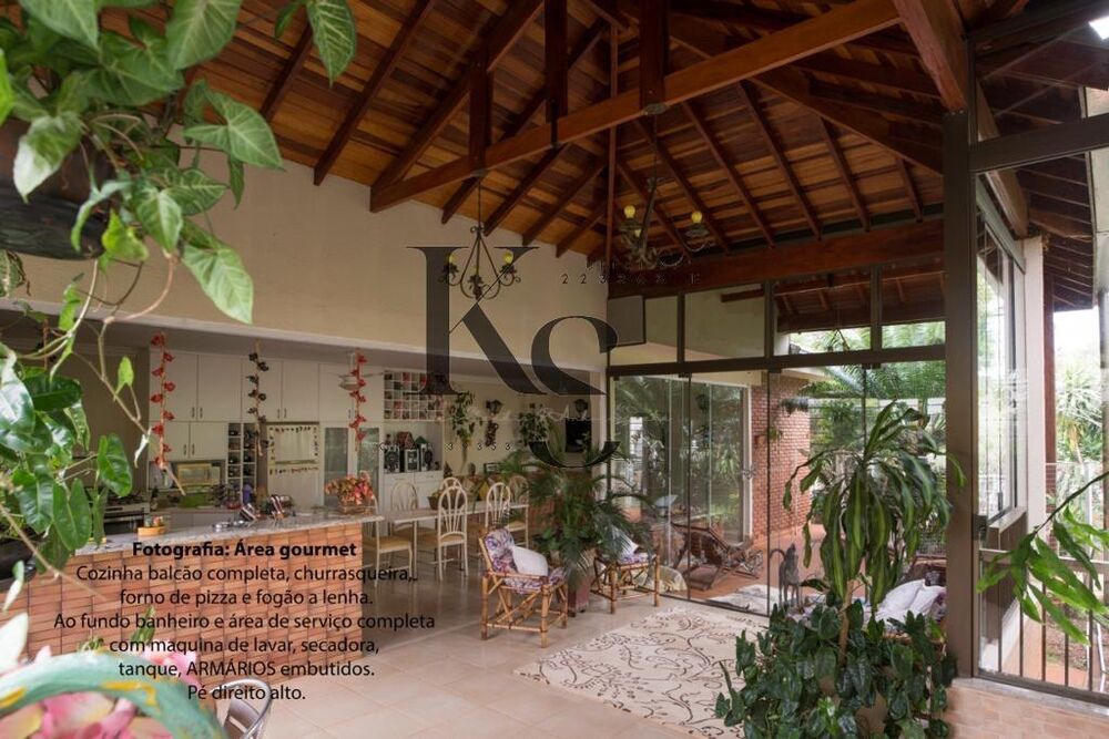 Chácara, 6 quartos, 2400 m² - Foto 1