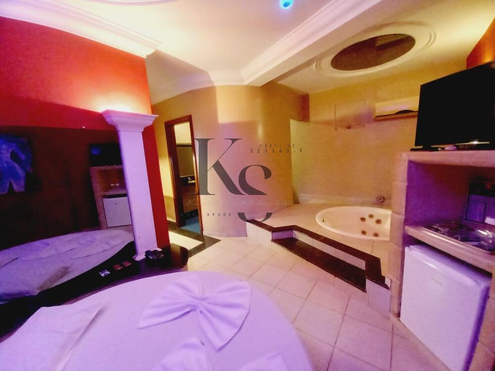 Prédio Inteiro - Foto 2