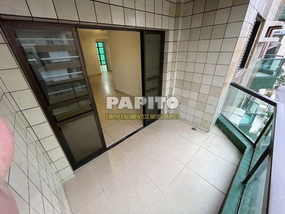 Cobertura, 3 quartos, 232 m² - Foto 2