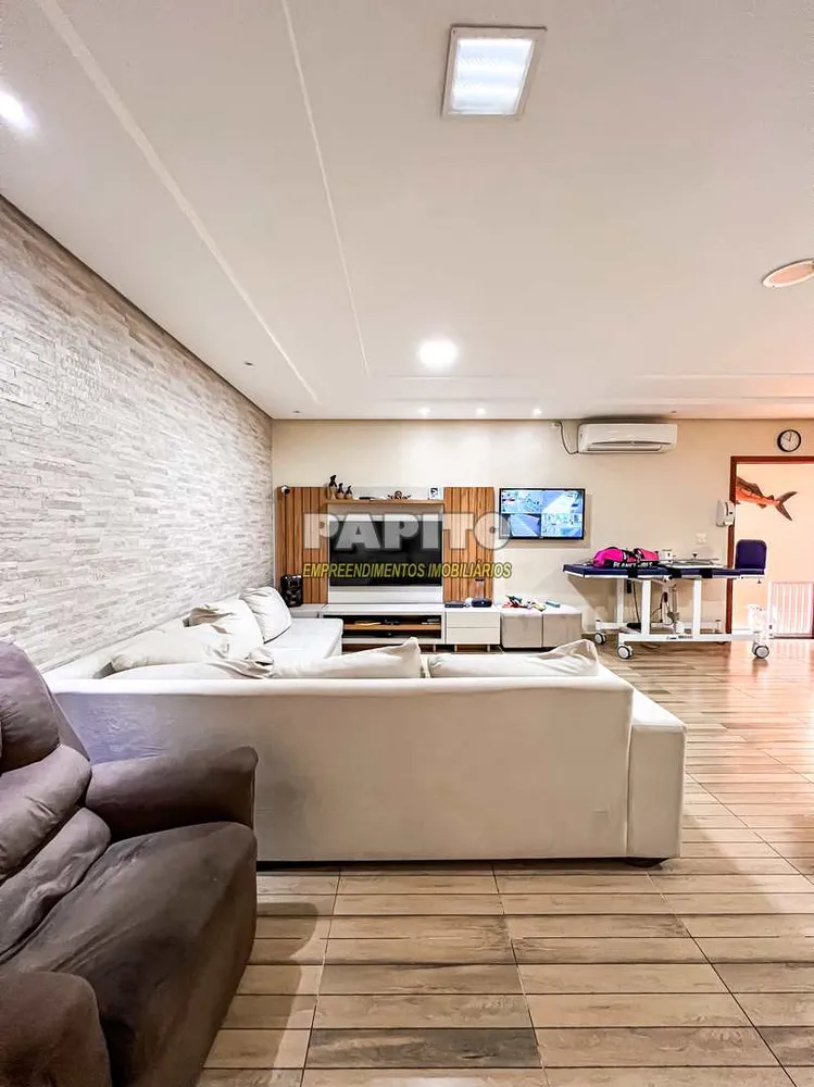 Casa, 3 quartos, 201 m² - Foto 4
