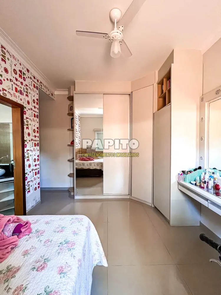Casa, 3 quartos, 201 m² - Foto 8
