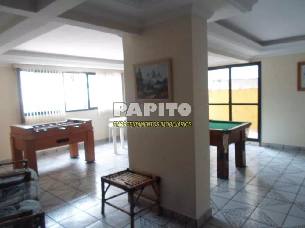 Apartamento à venda com 2 quartos, 65m² - Foto 4