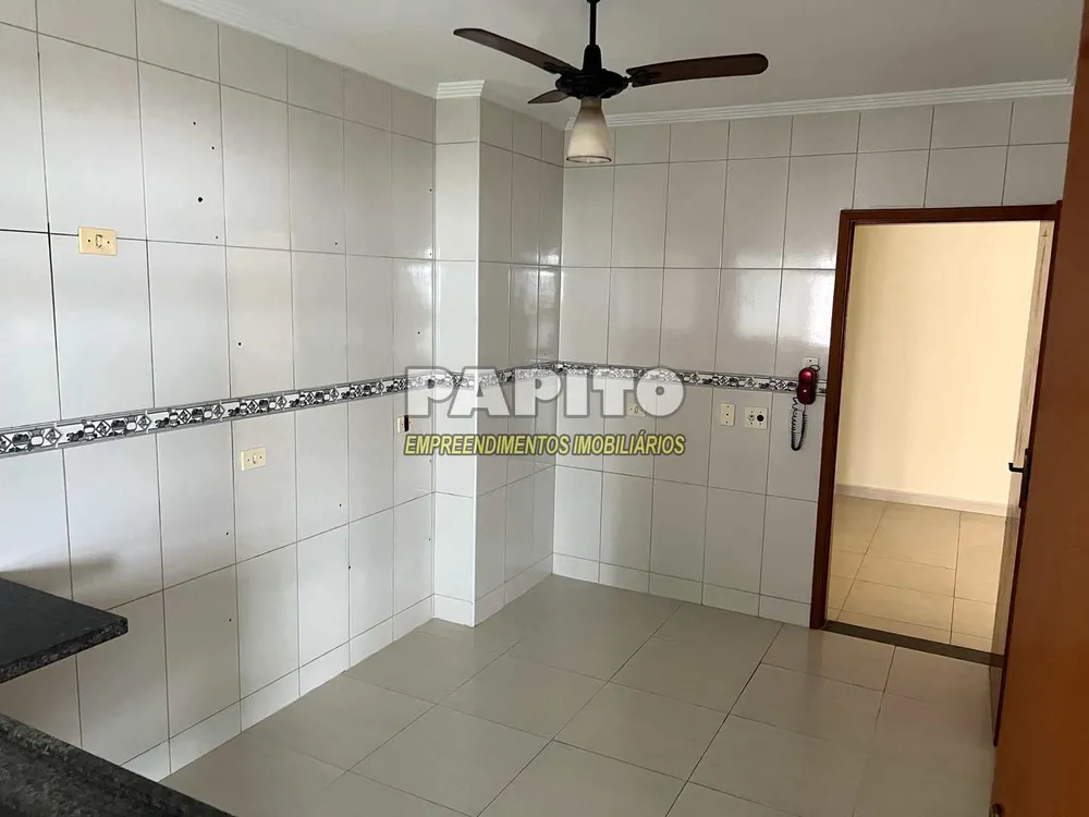 Apartamento, 3 quartos, 138 m² - Foto 2