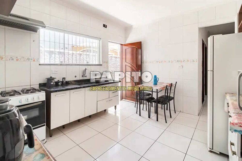 Casa à venda com 3 quartos, 97m² - Foto 4