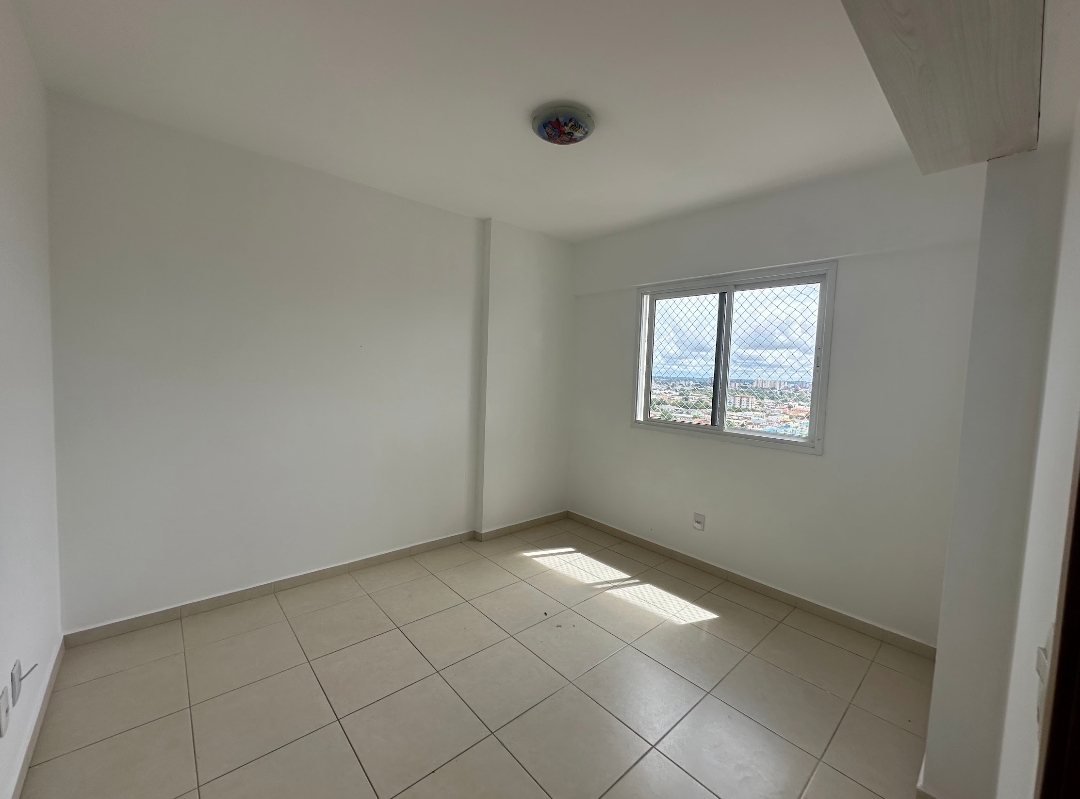 Apartamento à venda com 3 quartos, 96m² - Foto 2