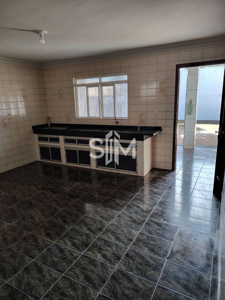 Casa à venda com 4 quartos, 153m² - Foto 13