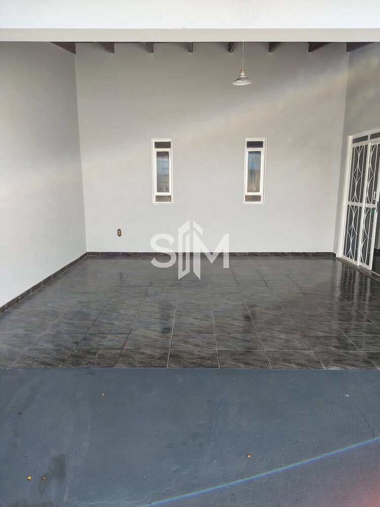 Casa à venda com 4 quartos, 153m² - Foto 2