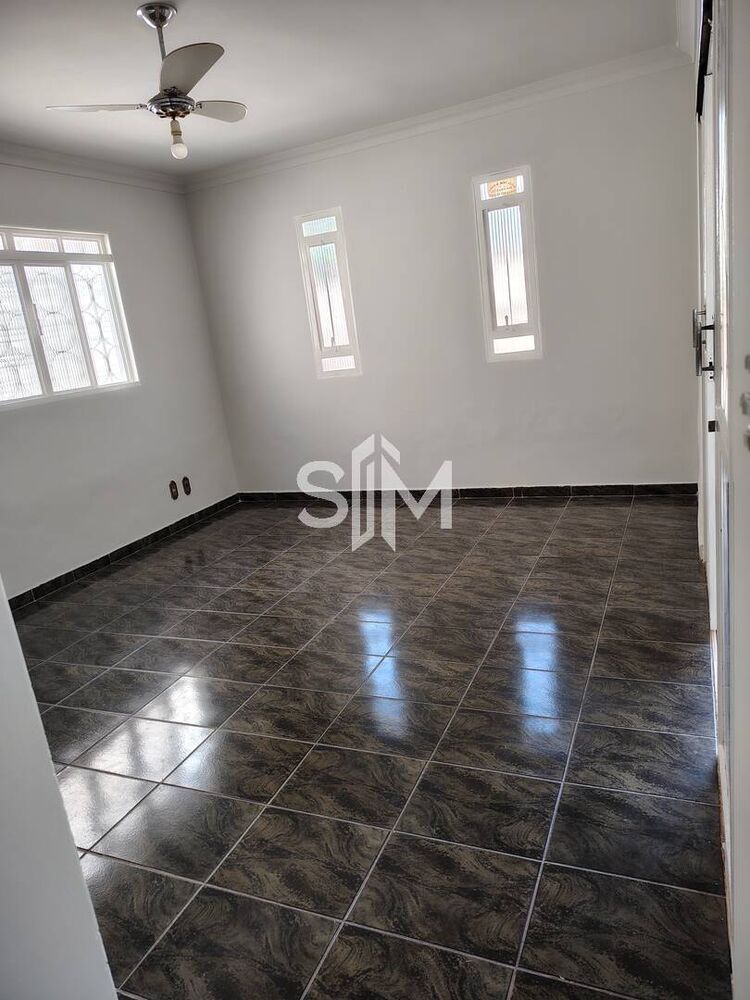 Casa à venda com 4 quartos, 153m² - Foto 4