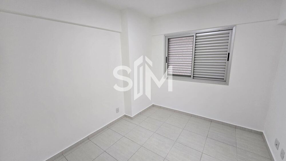 Apartamento à venda com 4 quartos, 143m² - Foto 2