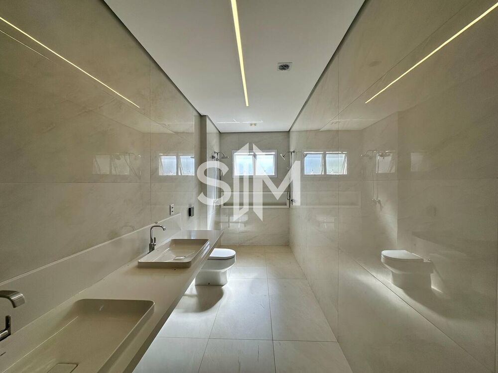 Casa de Condomínio à venda com 4 quartos, 394m² - Foto 2