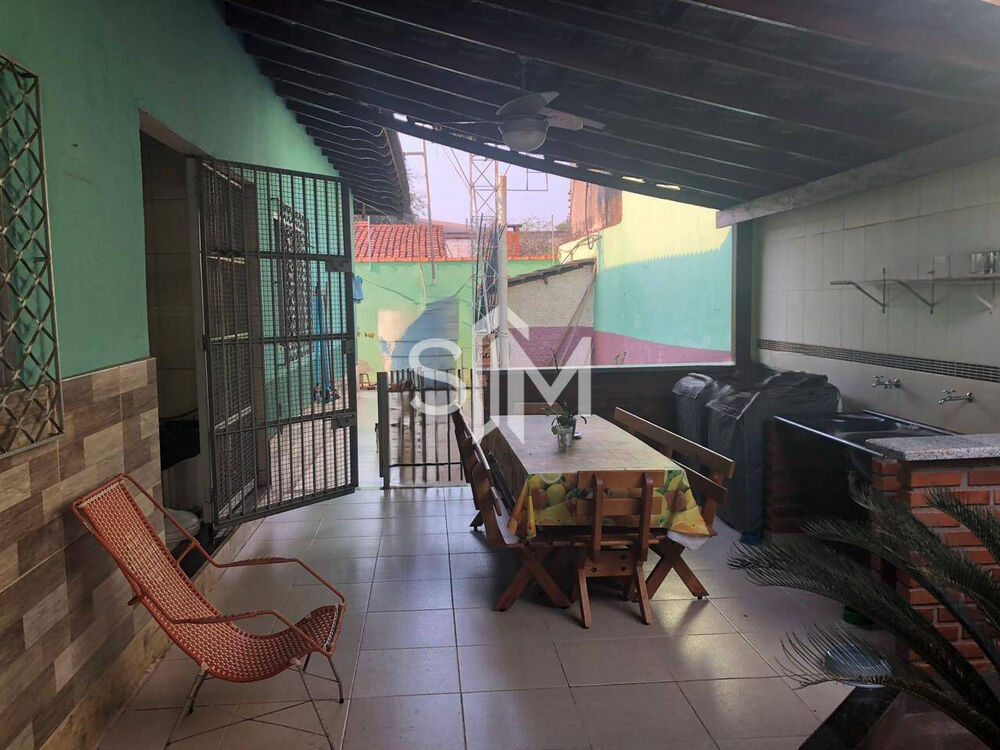 Casa à venda com 3 quartos, 348m² - Foto 7