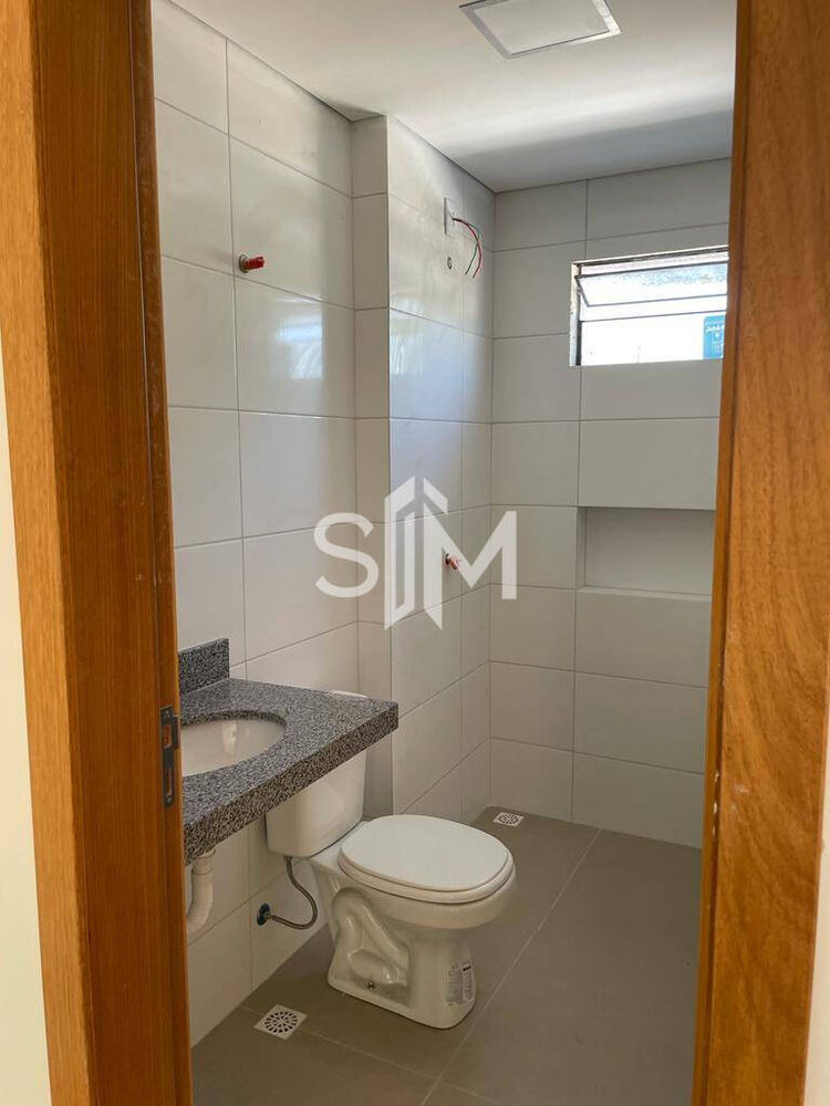 Casa à venda com 3 quartos, 120m² - Foto 2