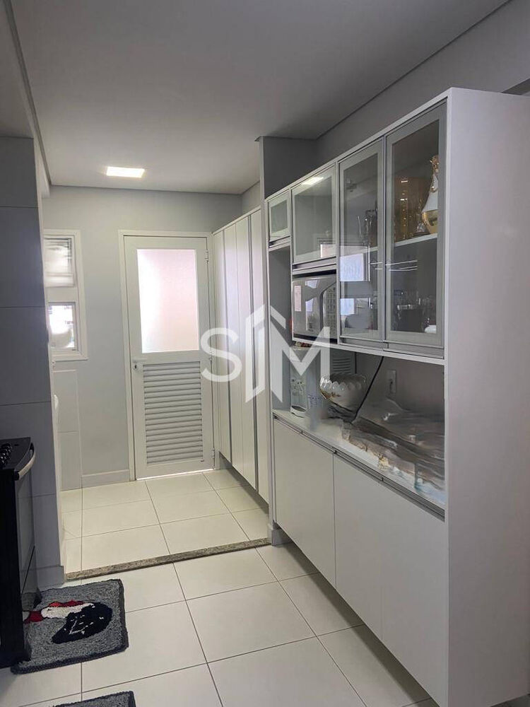 Apartamento à venda com 3 quartos, 138m² - Foto 6