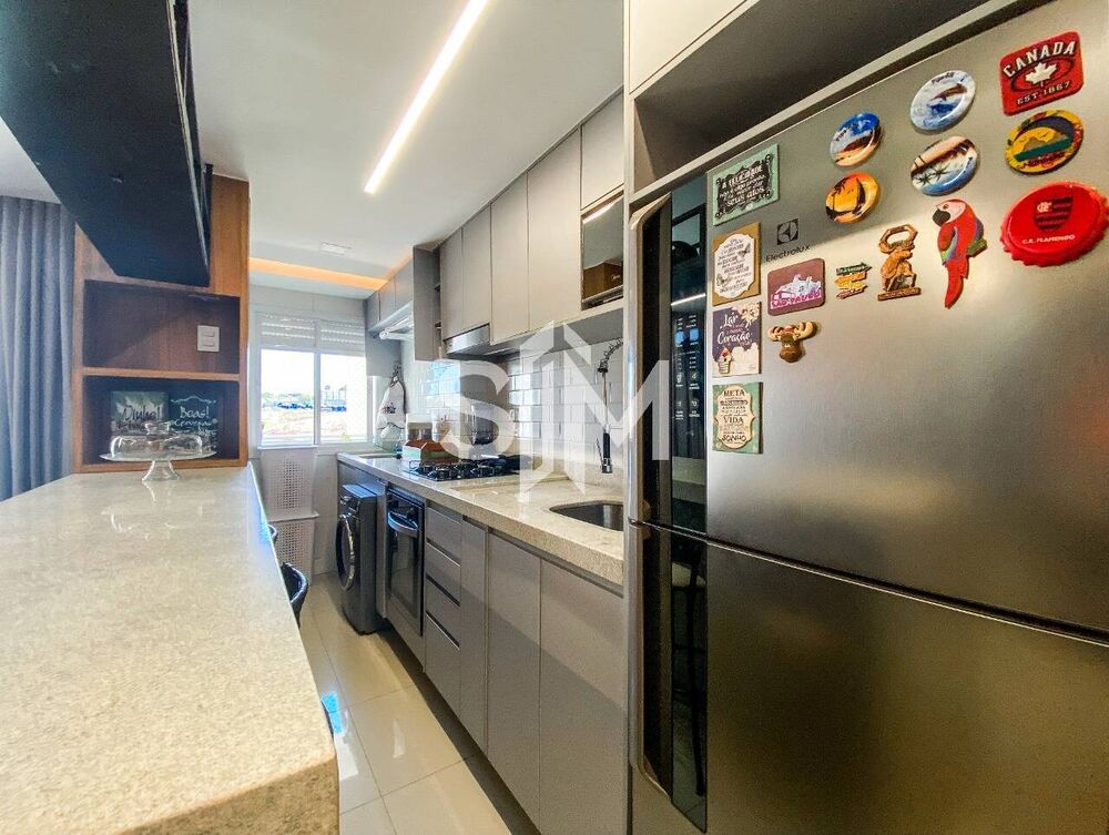 Apartamento à venda com 3 quartos, 79m² - Foto 2