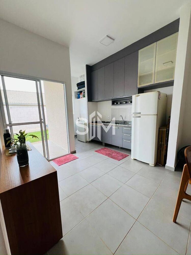 Casa de Condomínio para alugar com 3 quartos, 80m² - Foto 3