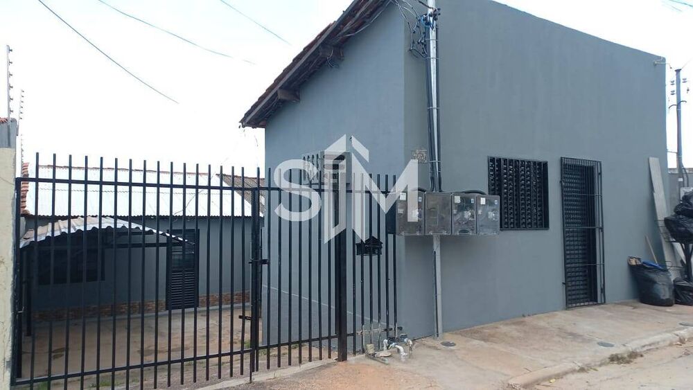 Casa à venda com 4 quartos, 110m² - Foto 2