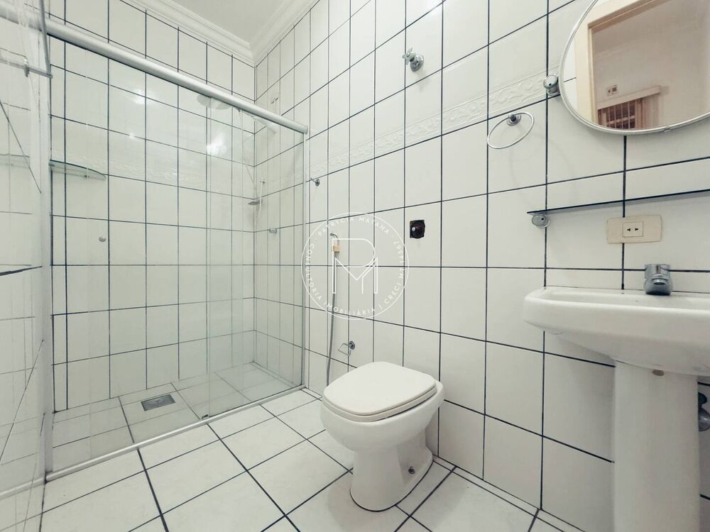 Casa à venda com 4 quartos, 300m² - Foto 4