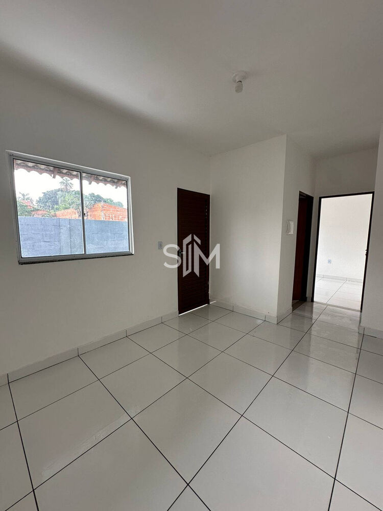 Casa à venda com 2 quartos, 68m² - Foto 1
