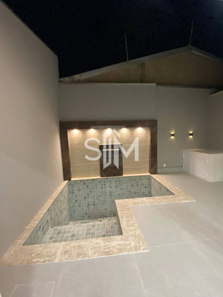 Casa à venda com 3 quartos, 115m² - Foto 1