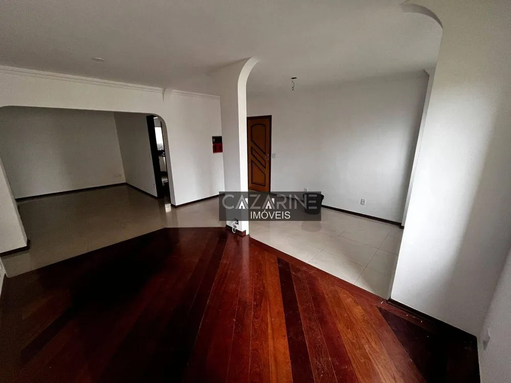 Apartamento, 3 quartos, 1067 m² - Foto 2