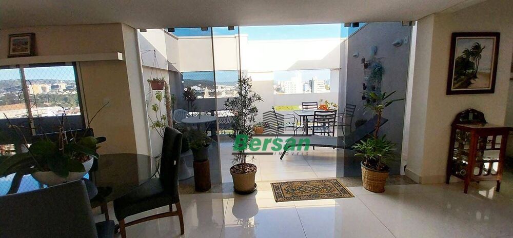 Cobertura, 4 quartos, 267 m² - Foto 4