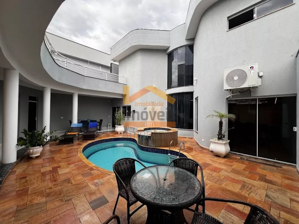 Casa, 3 quartos, 320 m² - Foto 1