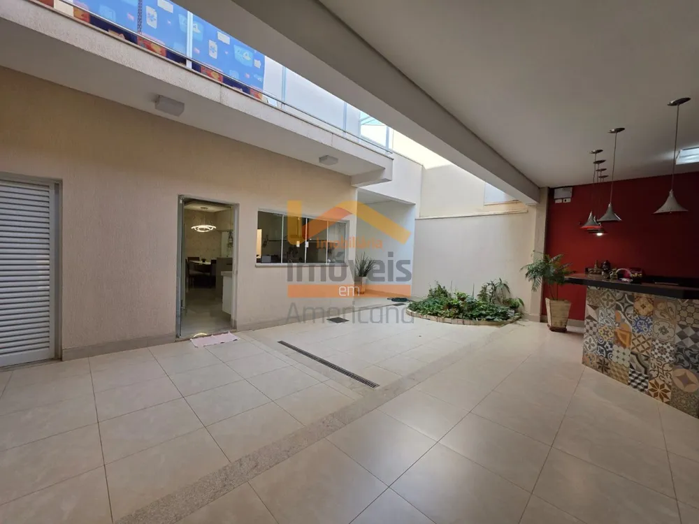 Casa, 4 quartos, 326 m² - Foto 1