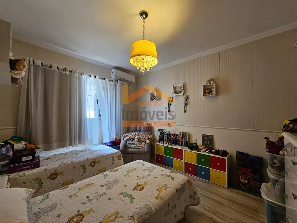 Casa, 3 quartos, 196 m² - Foto 13