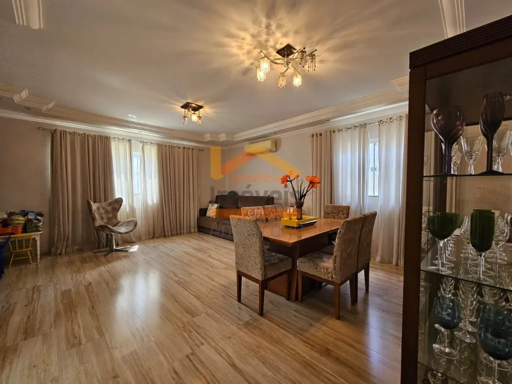 Casa, 3 quartos, 196 m² - Foto 5