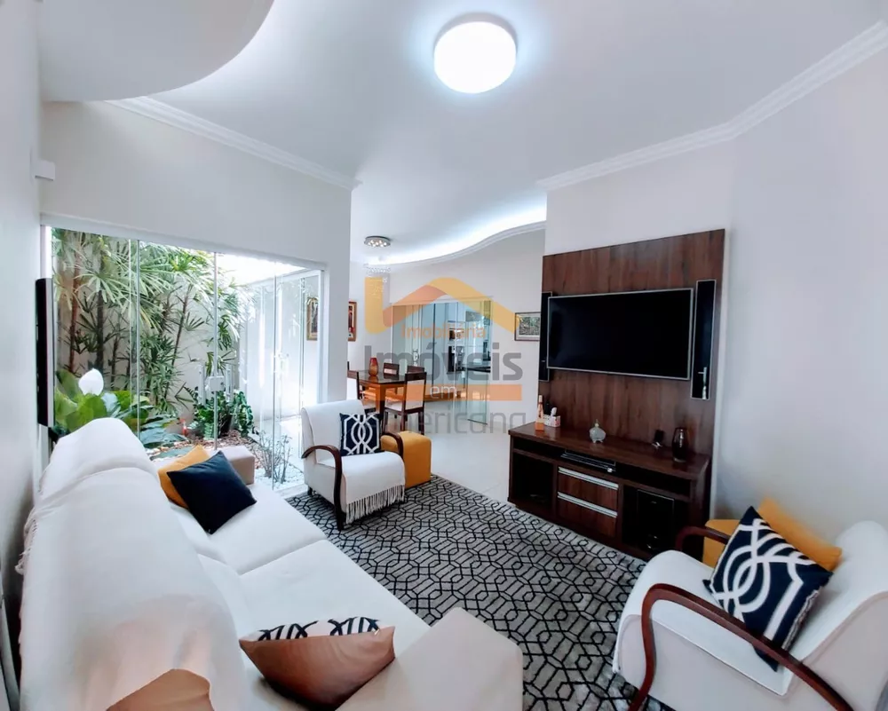 Casa, 3 quartos - Foto 1