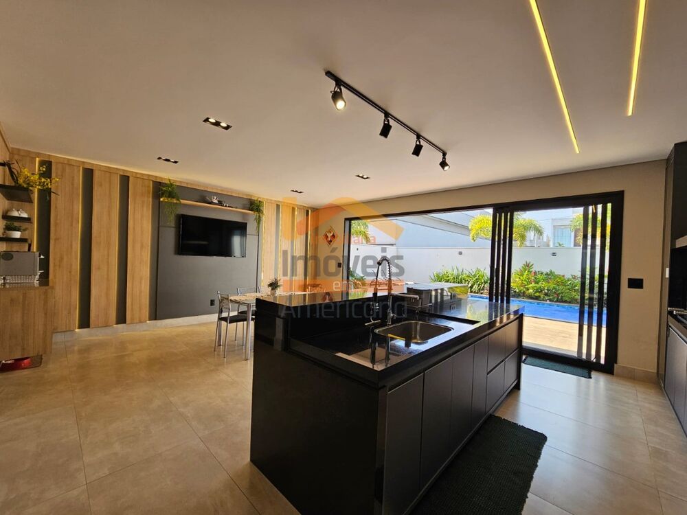 Casa de Condomínio à venda com 3 quartos, 305m² - Foto 2
