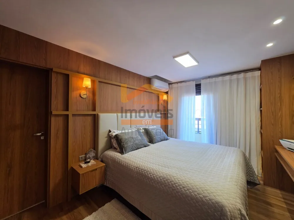 Apartamento, 3 quartos, 210 m² - Foto 2