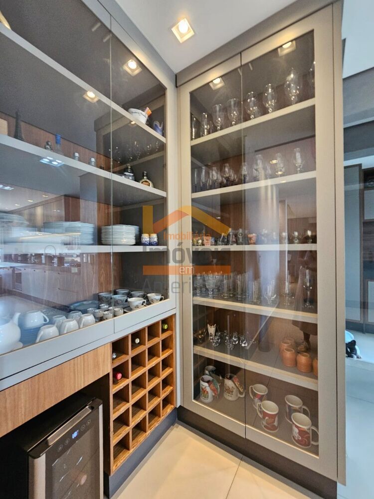 Apartamento à venda com 3 quartos, 153m² - Foto 4