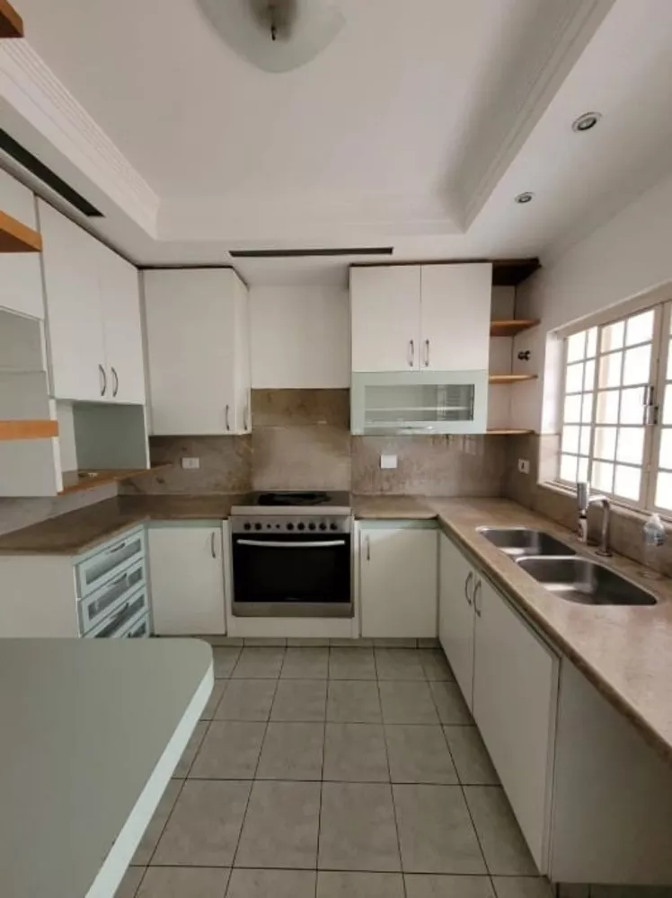 Casa, 4 quartos, 309 m² - Foto 3