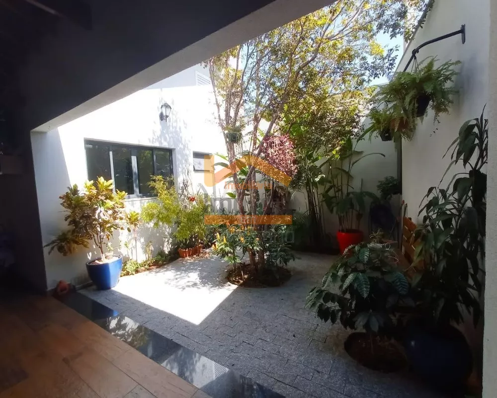 Casa, 3 quartos, 225 m² - Foto 15