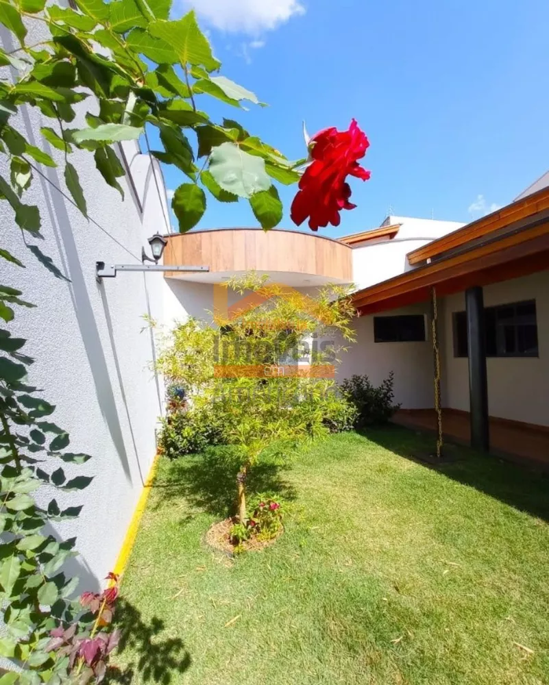 Casa, 3 quartos, 225 m² - Foto 21