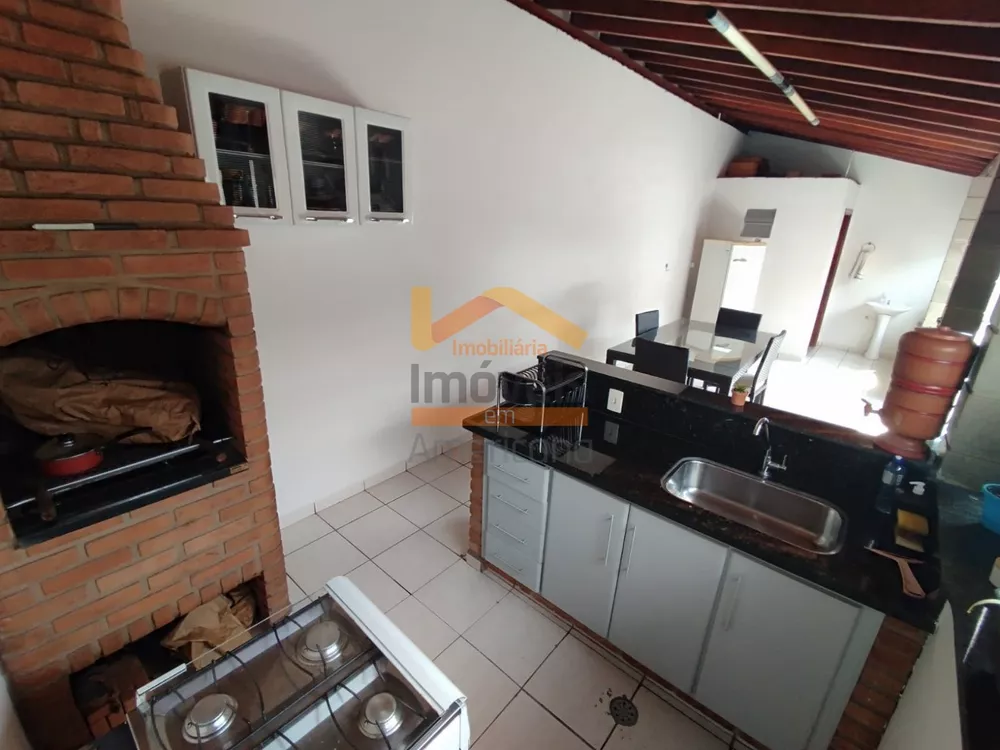 Casa, 3 quartos, 272 m² - Foto 2